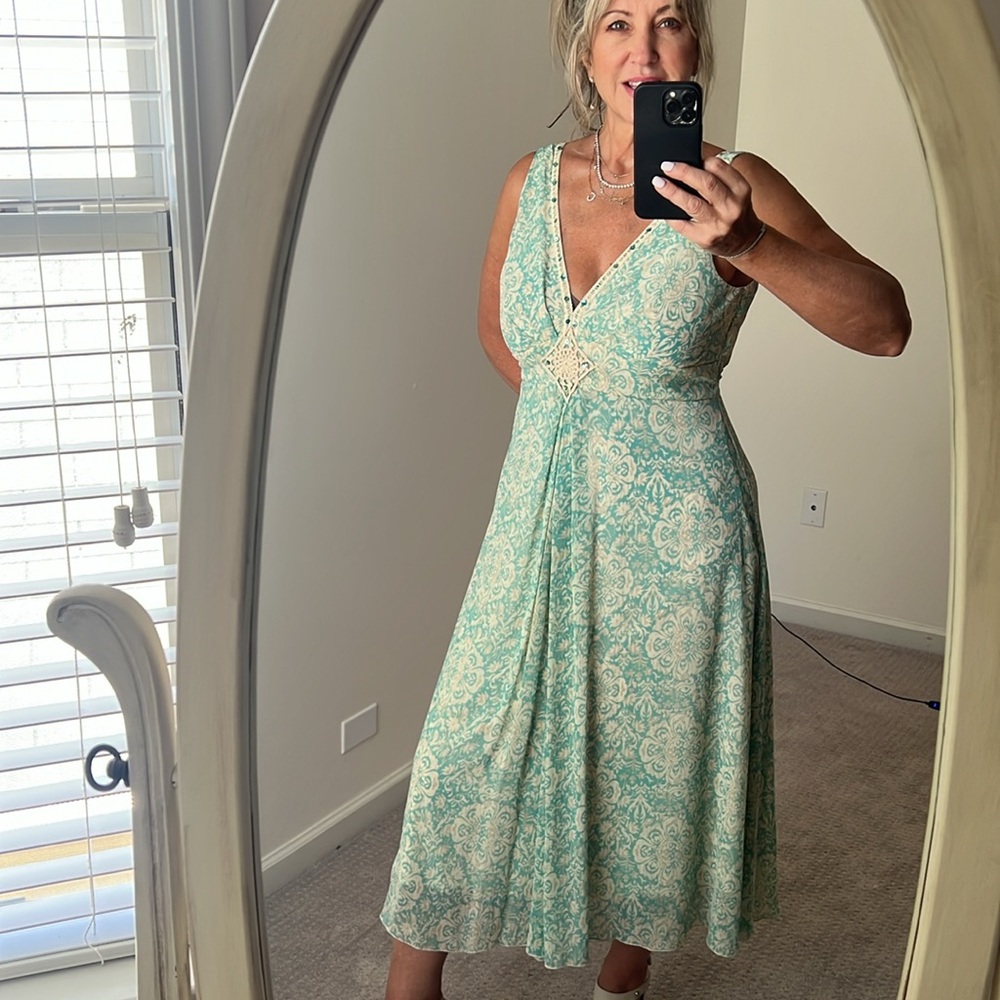 Midi dress